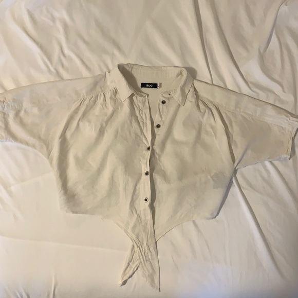 UO BDG Jenna Tie Front Button Down Crop Top - Picture 5 of 9